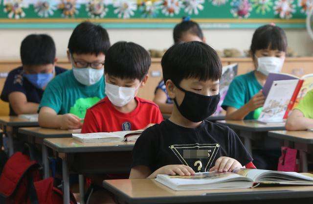 学校教室宿舍空气消毒净化器案例